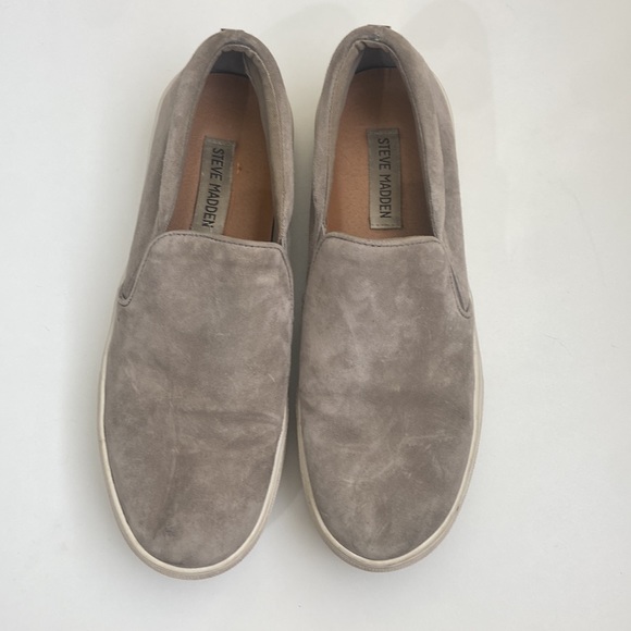 Steve Madden Gills Grey Suede Slip on Sneakers - Picture 6 of 11